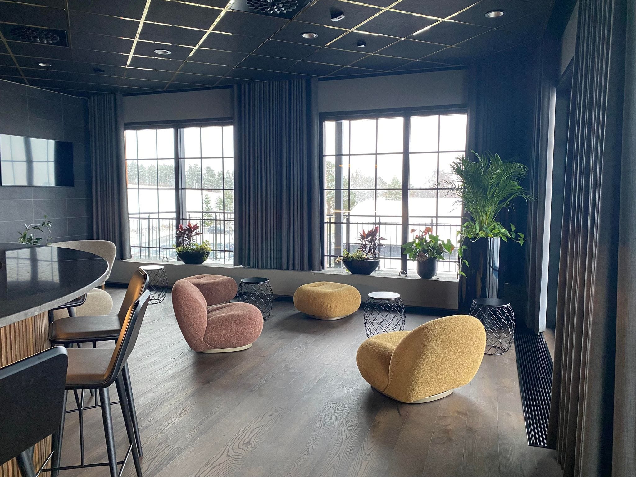 Kontorsbyggnad 01 – bild 2